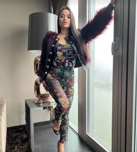 Image 2414407 from Rachelle