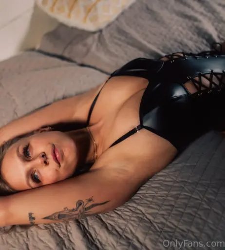 Image 2411724 from Zuckermauss