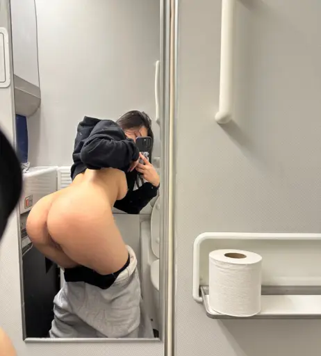 Image 24137818 from teenagewhhore | vietwhhore | lina
