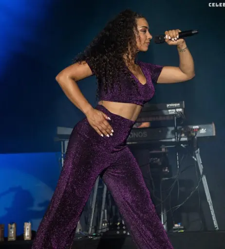 Image 2413091 from Nadja Benaissa