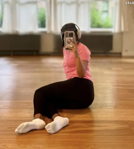 Image 2405732 from Isabela.Stillsinning