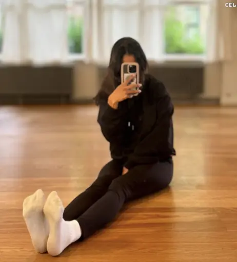 Image 2405651 from Isabela.Stillsinning