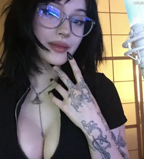 Image 2406098 from Vylerria