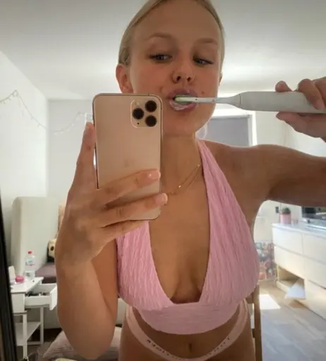 Image 2407104 from Zuckermauss