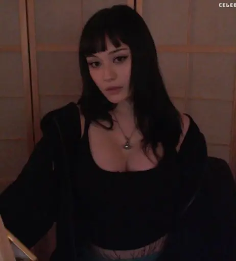 Image 2403817 from Vylerria