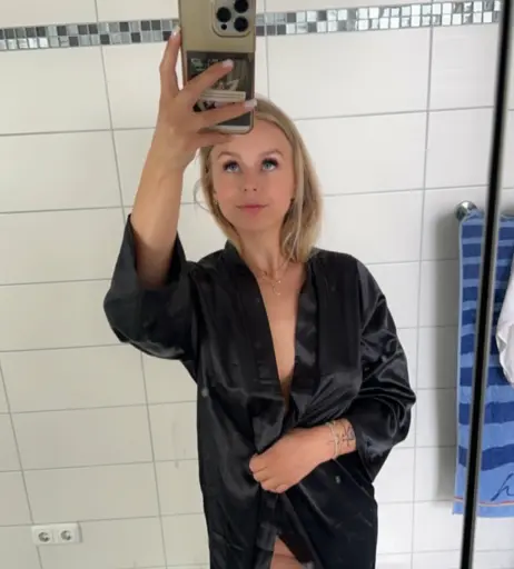 Image 2408191 from Zuckermauss