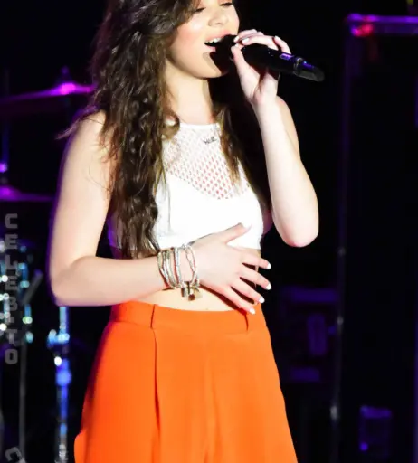 Image 25768758 from Hailee Steinfeld