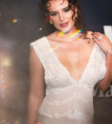 Image 25715649 from Bella Thorne