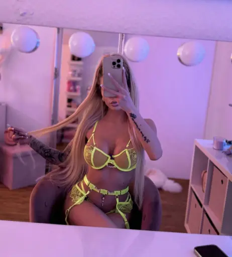 Image 2565383 from Princess Léonie Alwine