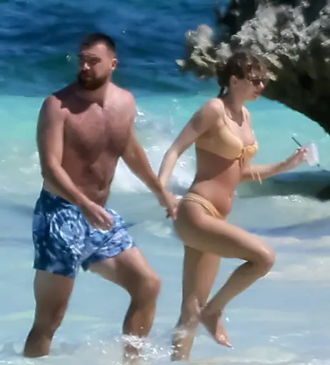 Image 25653510 from Taylor Swift