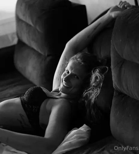 Image 256409 from Valquíria Dullius