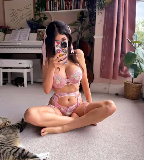 Image 2562028 from lookingformargot