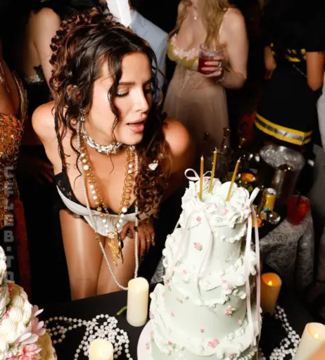 Image 25687507 from Bella Thorne