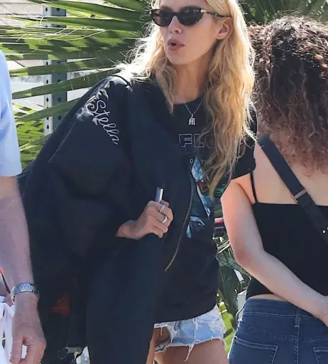 Image 2542457 from Stella Maxwell