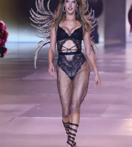 Image 2543482 from Alessandra Ambrosio