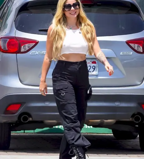 Image 2543995 from Avril Lavigne