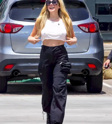 Image 2543943 from Avril Lavigne