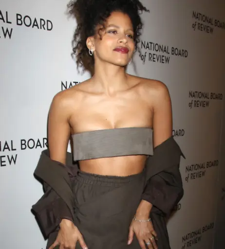 Image 2543962 from Zazie Beetz