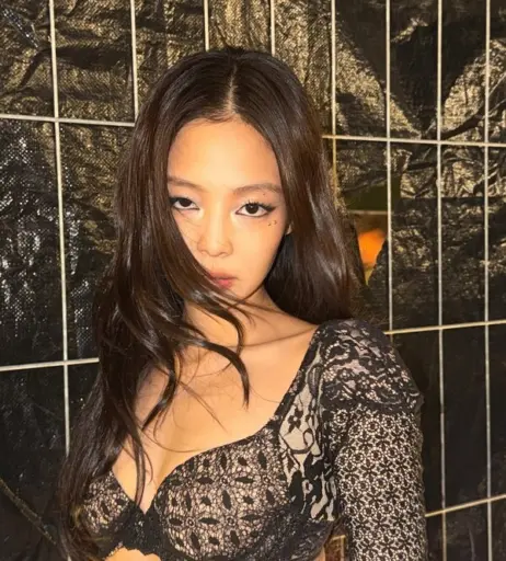 Image 25495752 from Jennie | BLΛƆKPIИK (Blackpink)