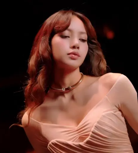 Image 25374264 from Lisa | BLΛƆKPIИK (Blackpink)