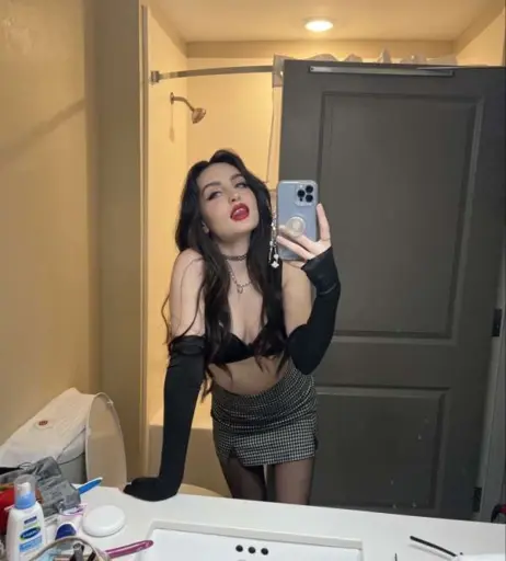 Image 2532381 from beebee