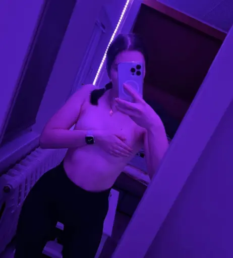 Image 253349 from emma.em