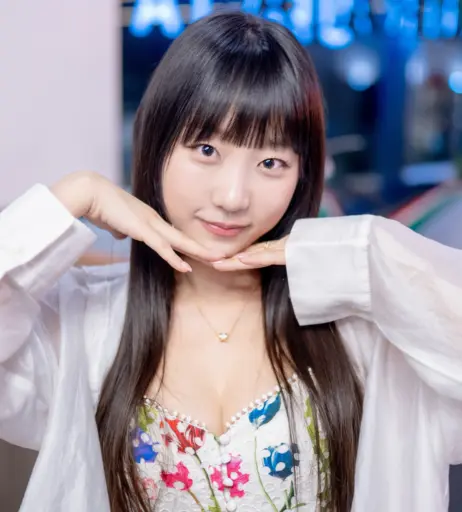 Image 25273553 from Eunji Pyoapple