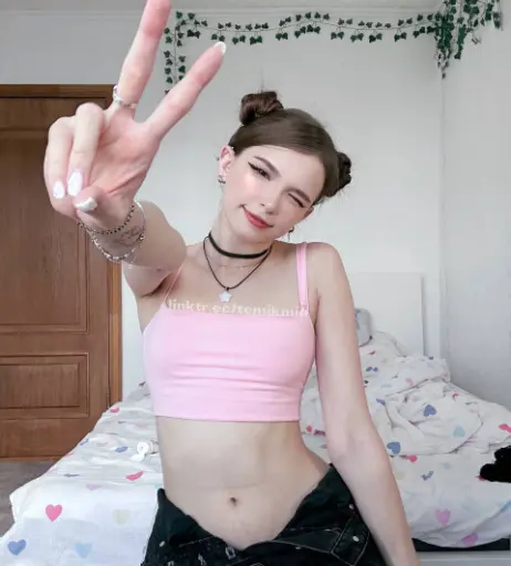 Image 25213231 from Temikkkk temikmiu liltemik: russian girl 19yo