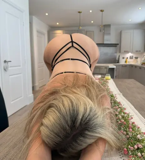 Image 25205244 from Chloe May / Chlo.mayy / chloandmatt