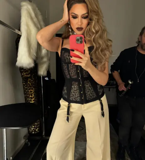 Image 25156998 from Hadise