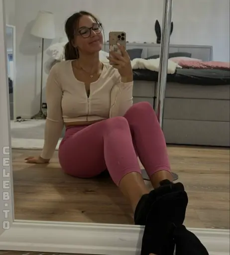 Image 25153910 from Lara Marie Conrads