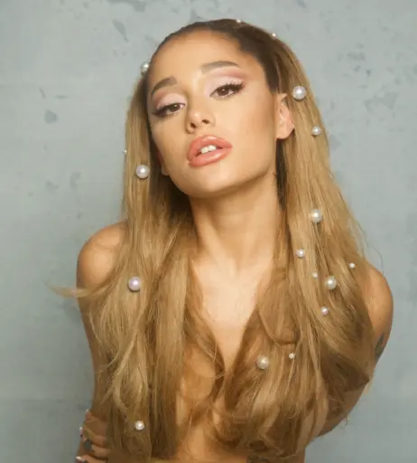 Image 25160223 from Ariana Grande