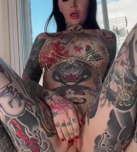 Image 251797 from Jennifer Deku