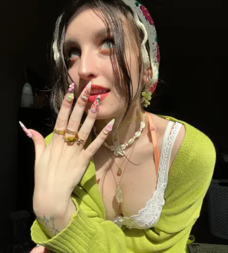 Image 2513138 from beebee