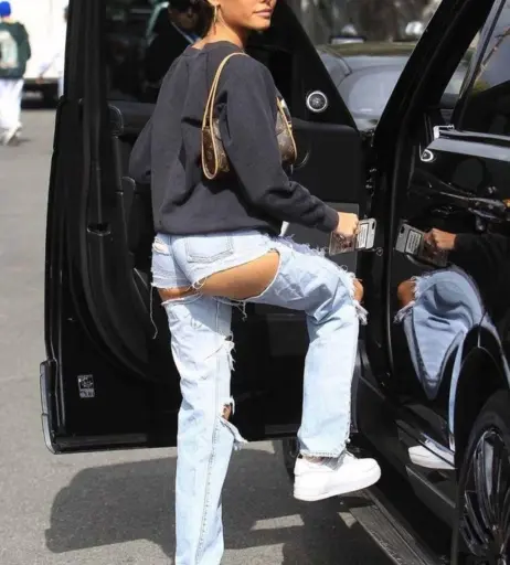 Image 25108327 from Madison Beer