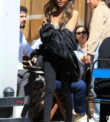 Image 25105571 from Madison Beer