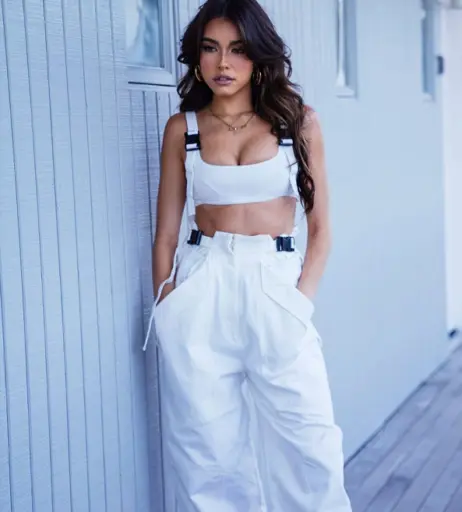 Image 25188385 from Madison Beer