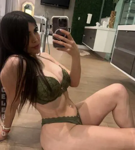 Image 25187084 from Alina Rose