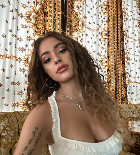 Image 25180135 from Malu Trevejo