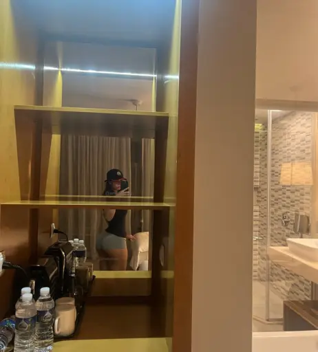 Image 250938 from Ana Hudson