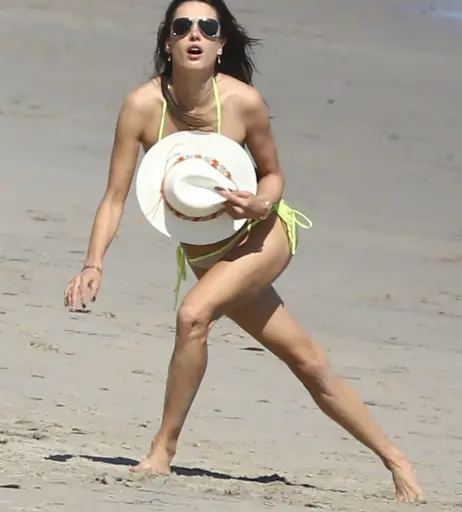 Image 2687193 from Alessandra Ambrosio