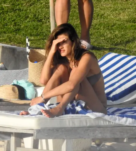 Image 2687351 from Alessandra Ambrosio