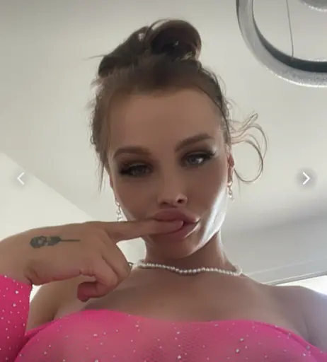 Image 268104 from Lara Bttn