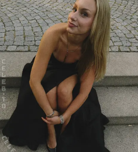 Image 26657190 from loulou_fbl