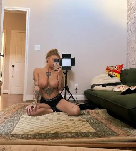 Image 2665972 from Samnimetitties