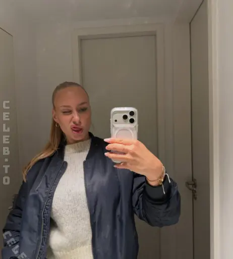 Image 26648977 from loulou_fbl