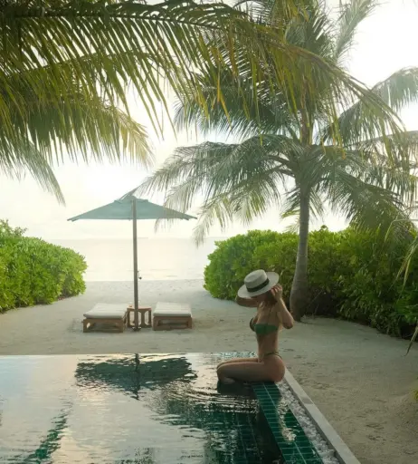 Image 2655661 from Emilia BTE