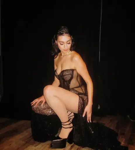 Image 2656387 from Elif