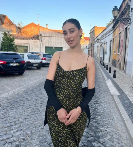 Image 2657982 from Elif