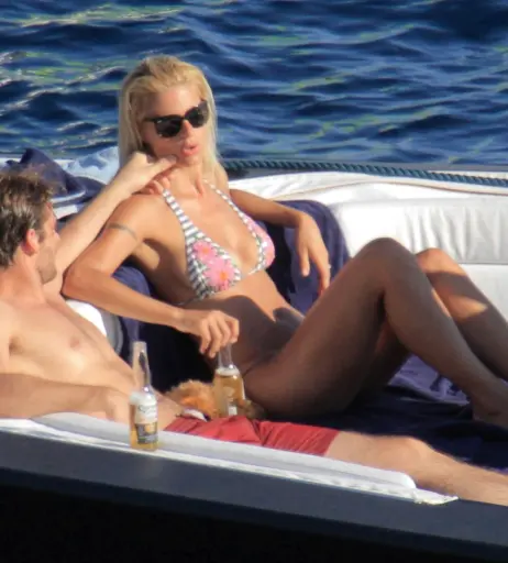 Image 2651835 from Michelle Hunziker